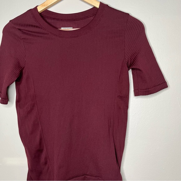 Athleta Tops - Athleta Renewed Ribbed Short Sleeve T-Shirt Size Small